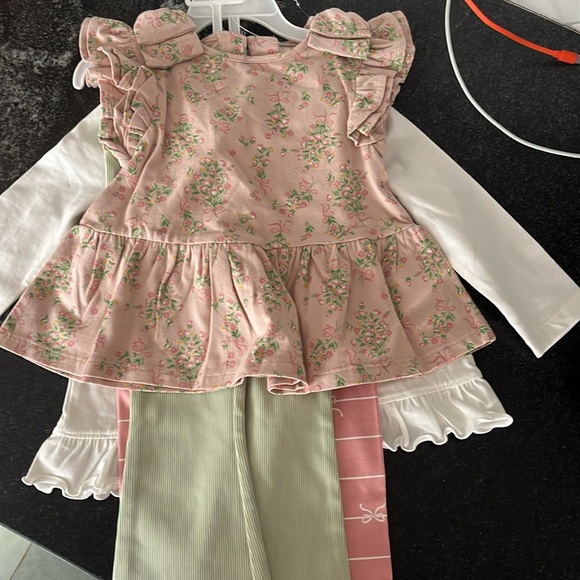 Girls' Assorted Dresses and Romper Set - Picture 5 of 7